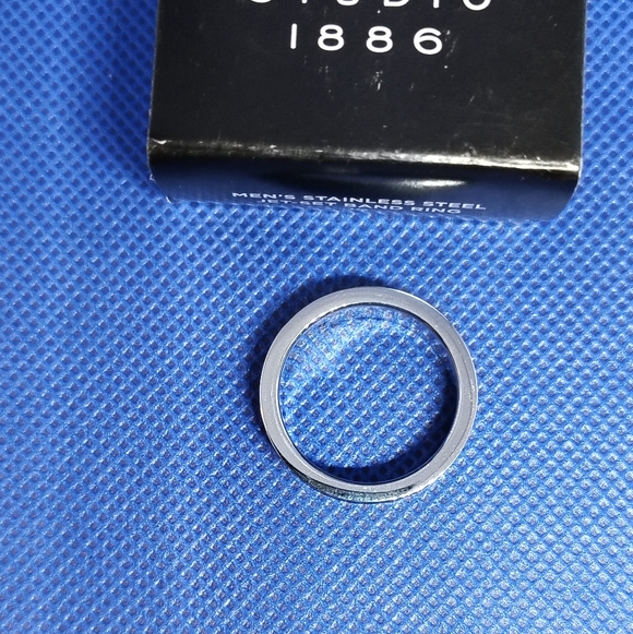 Studio 1886 Stainless Steel Jet-Set Band Ring - Picture 2 of 5